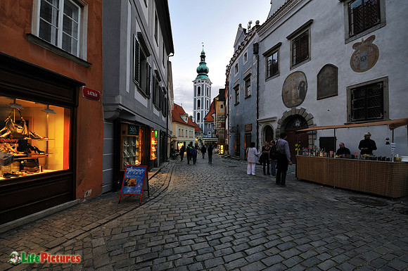 Cesky Krumlov at dusk