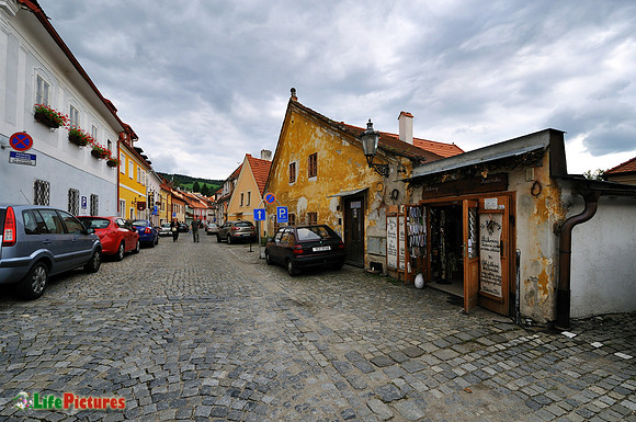 Cesky Krumlov, old houses
