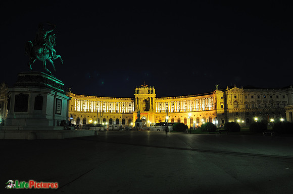 Hofburg by night