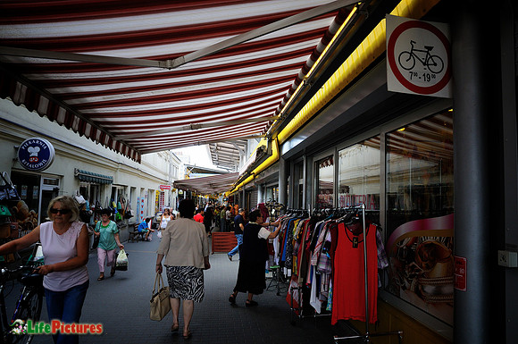 Covered market in Chestokowa