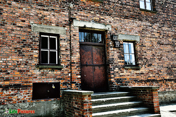 Entrance to block 10, the terrible one