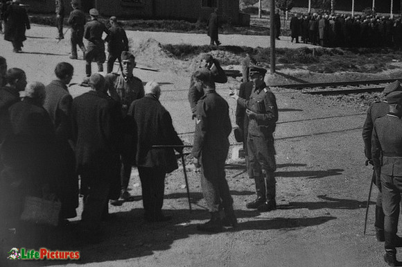 German SS selecting prisoners just arrived at the camp
