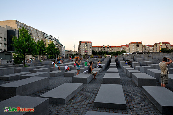 The Jewish memorial