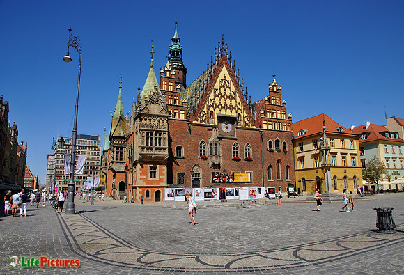 The beautiful town hall