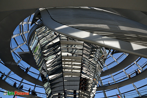 Reichstag, mirrors
