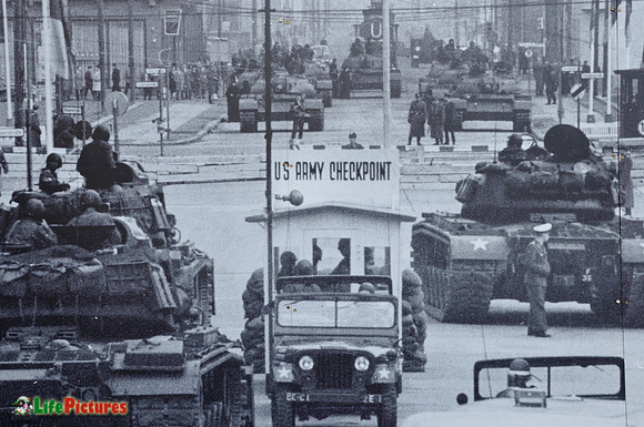 Checkpoint Charlie in black and white