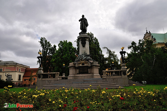 Mickiewicz Monument2
