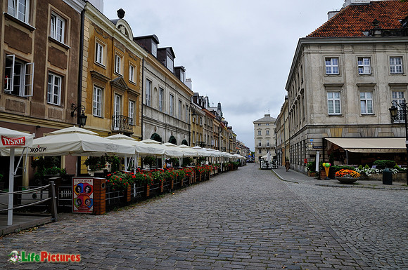 Restaurants along the street