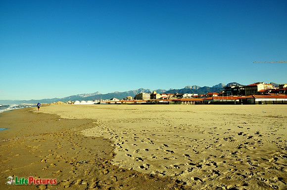 Viareggio beach